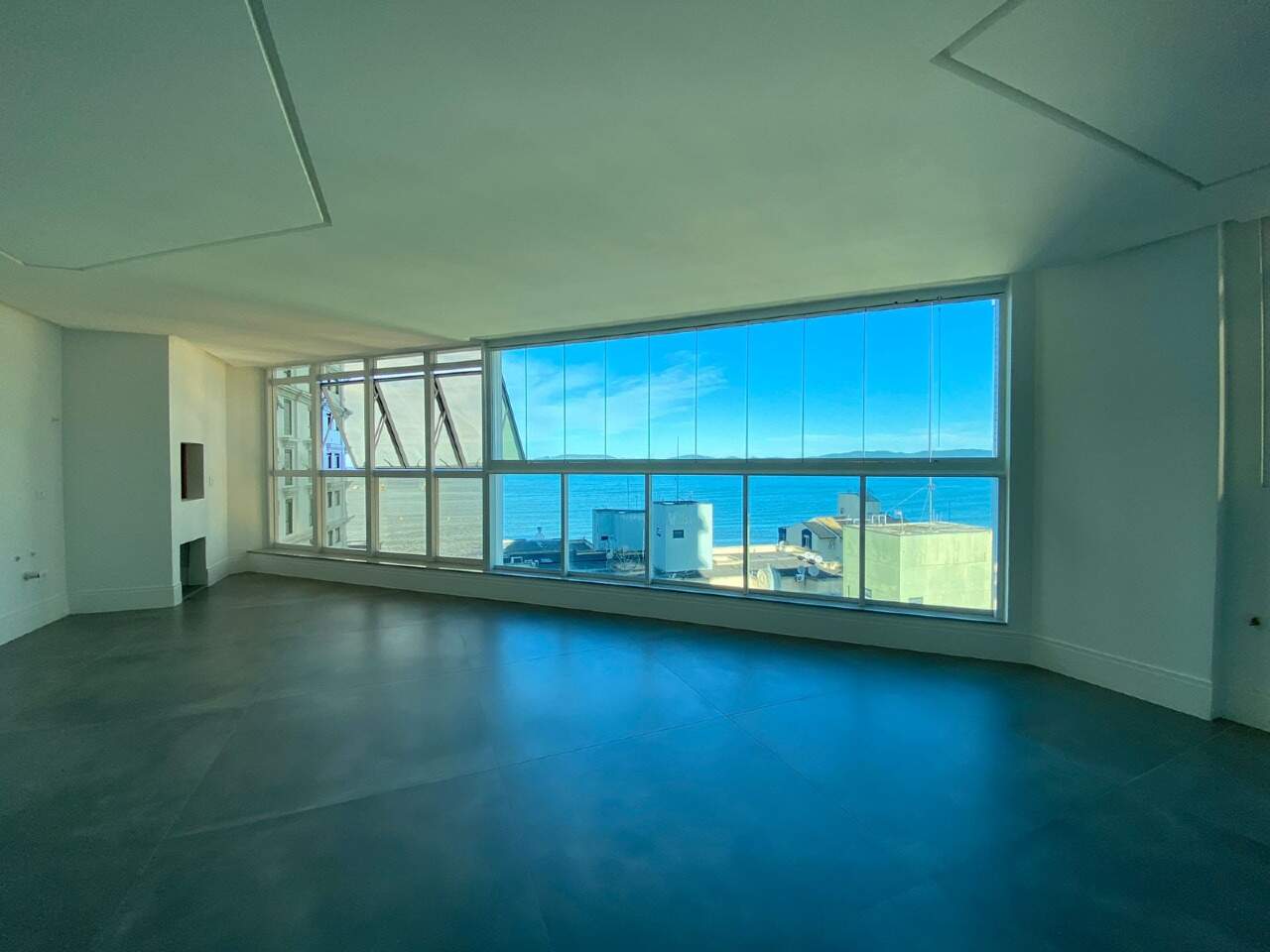 Foto do imóvel Apartamento com 03 Suítes no Edifício Green Coast na Meia Praia em Itapema