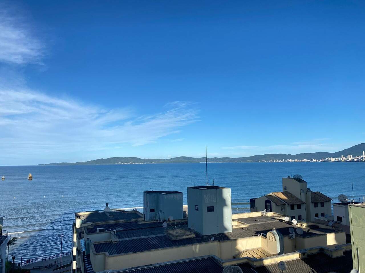 Foto do imóvel Apartamento com 03 Suítes no Edifício Green Coast na Meia Praia em Itapema