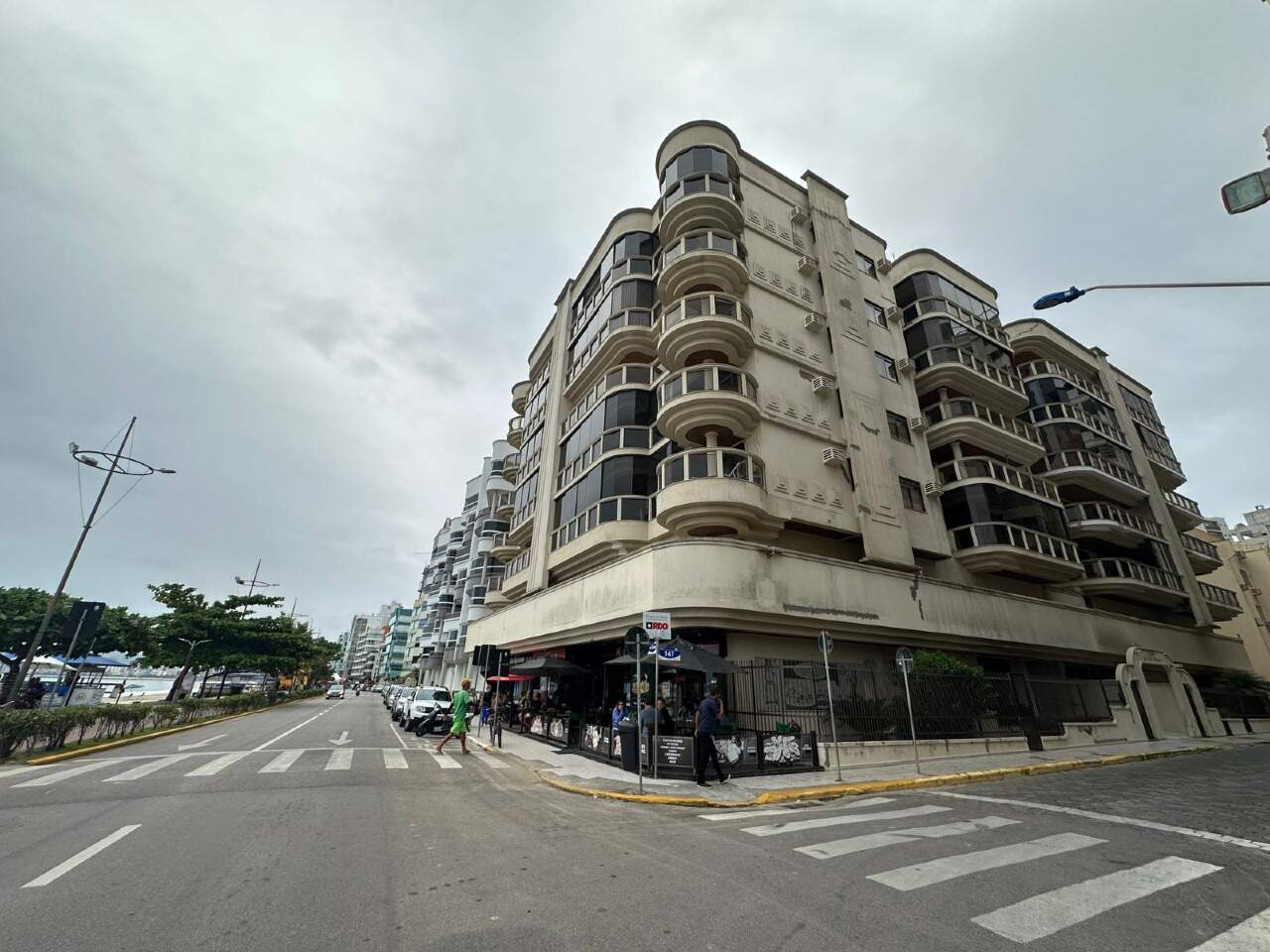 Foto do imóvel Apartamento 02 dormitórios frente mar no Centro de Itapema