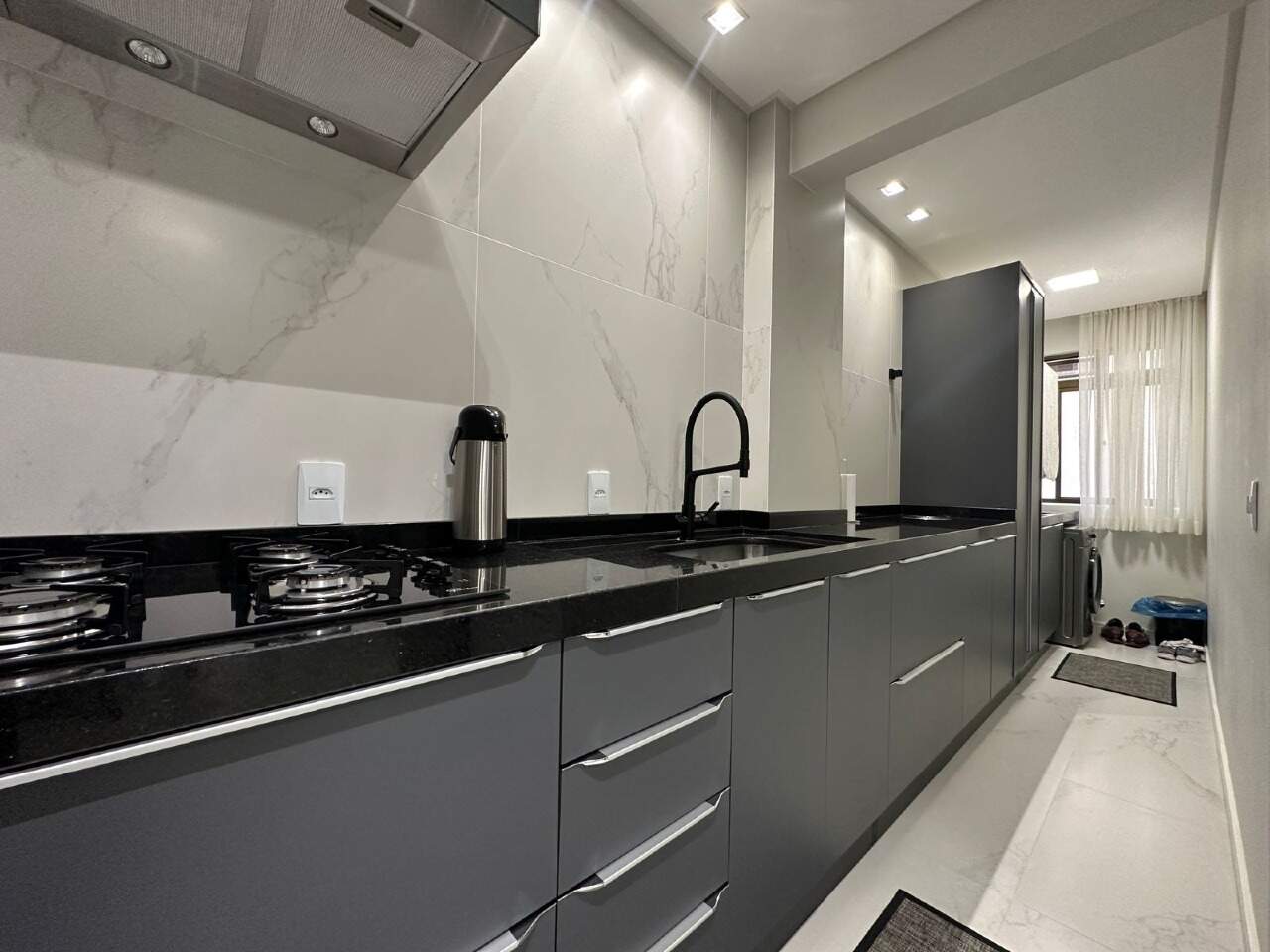 Foto do imóvel Apartamento 02 dormitórios frente mar no Centro de Itapema