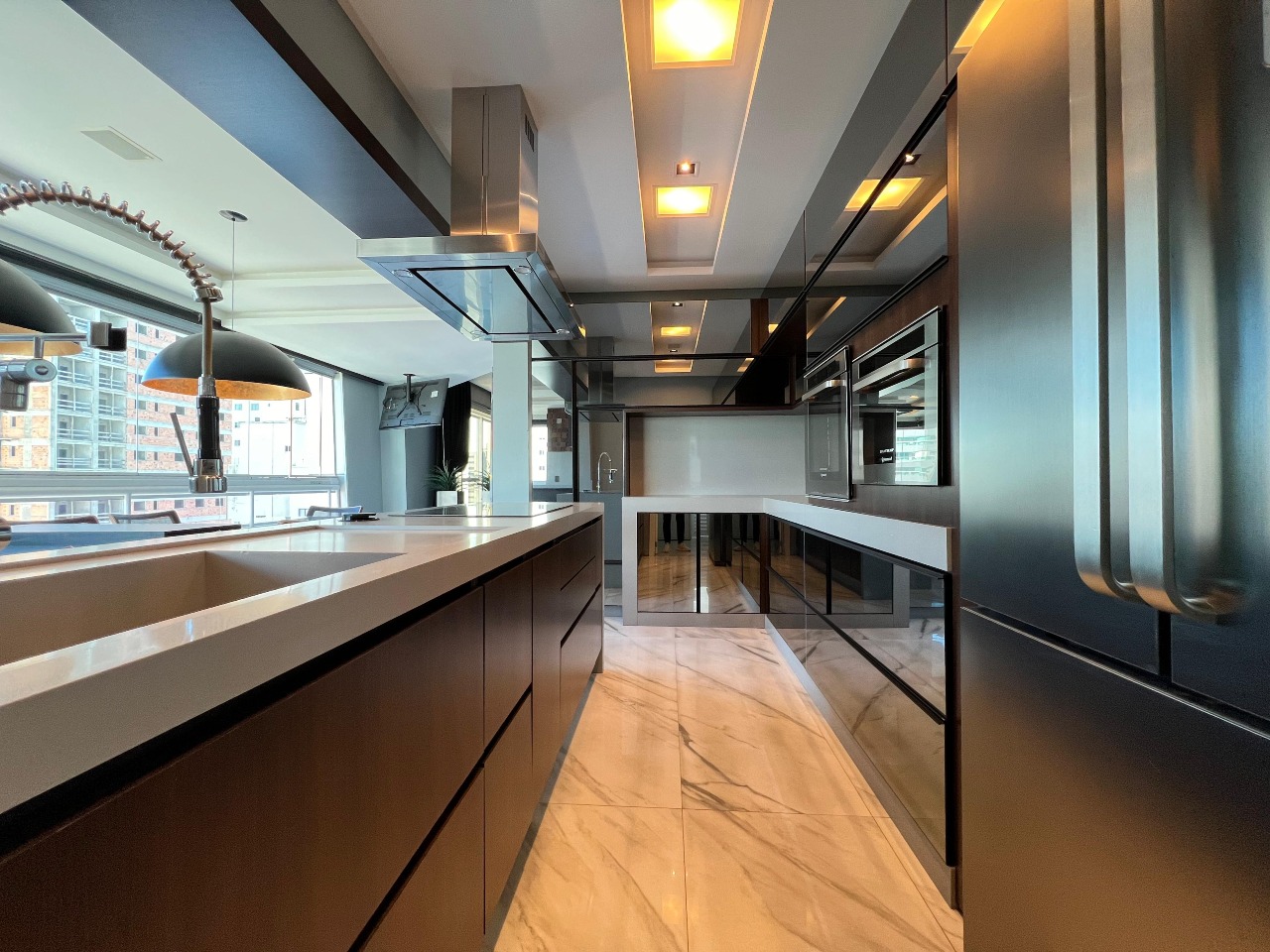 Foto do imóvel Apartamento de 4 Suítes no La Lumiére Meia Praia Itapema