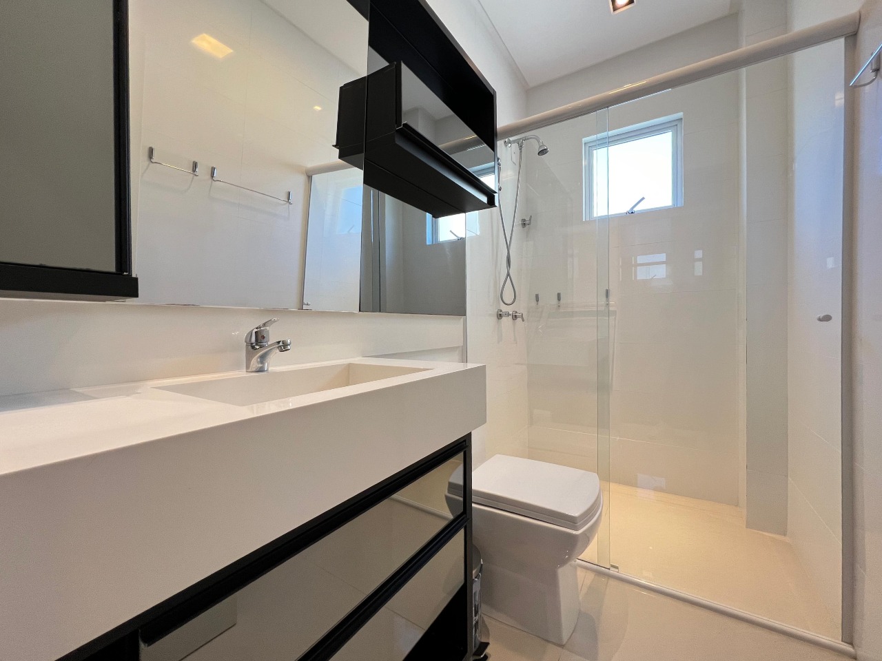 Foto do imóvel Apartamento de 4 Suítes no La Lumiére Meia Praia Itapema