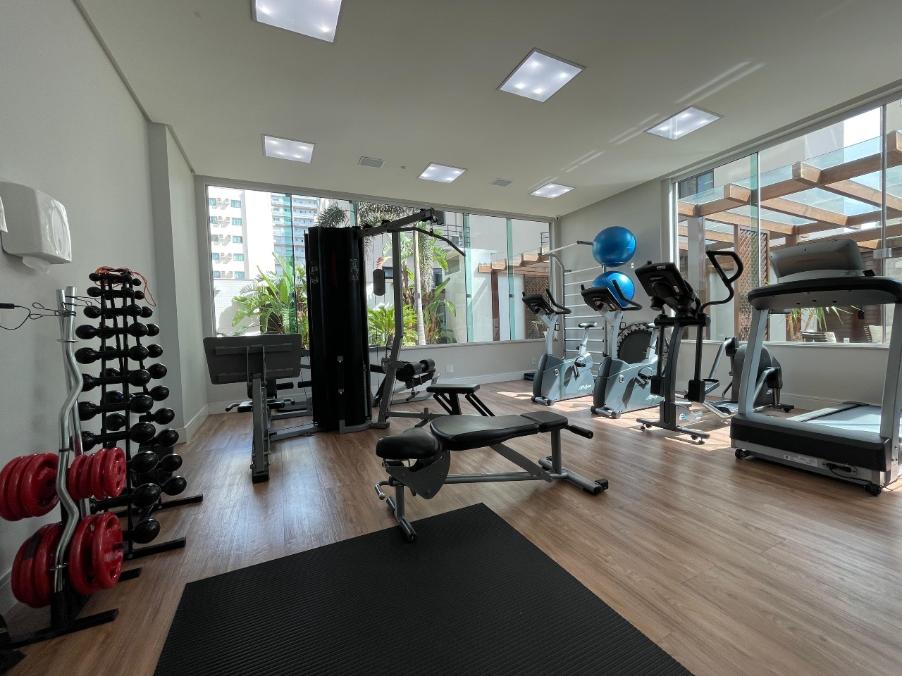 Foto do imóvel Apartamento de 4 Suítes no La Lumiére Meia Praia Itapema