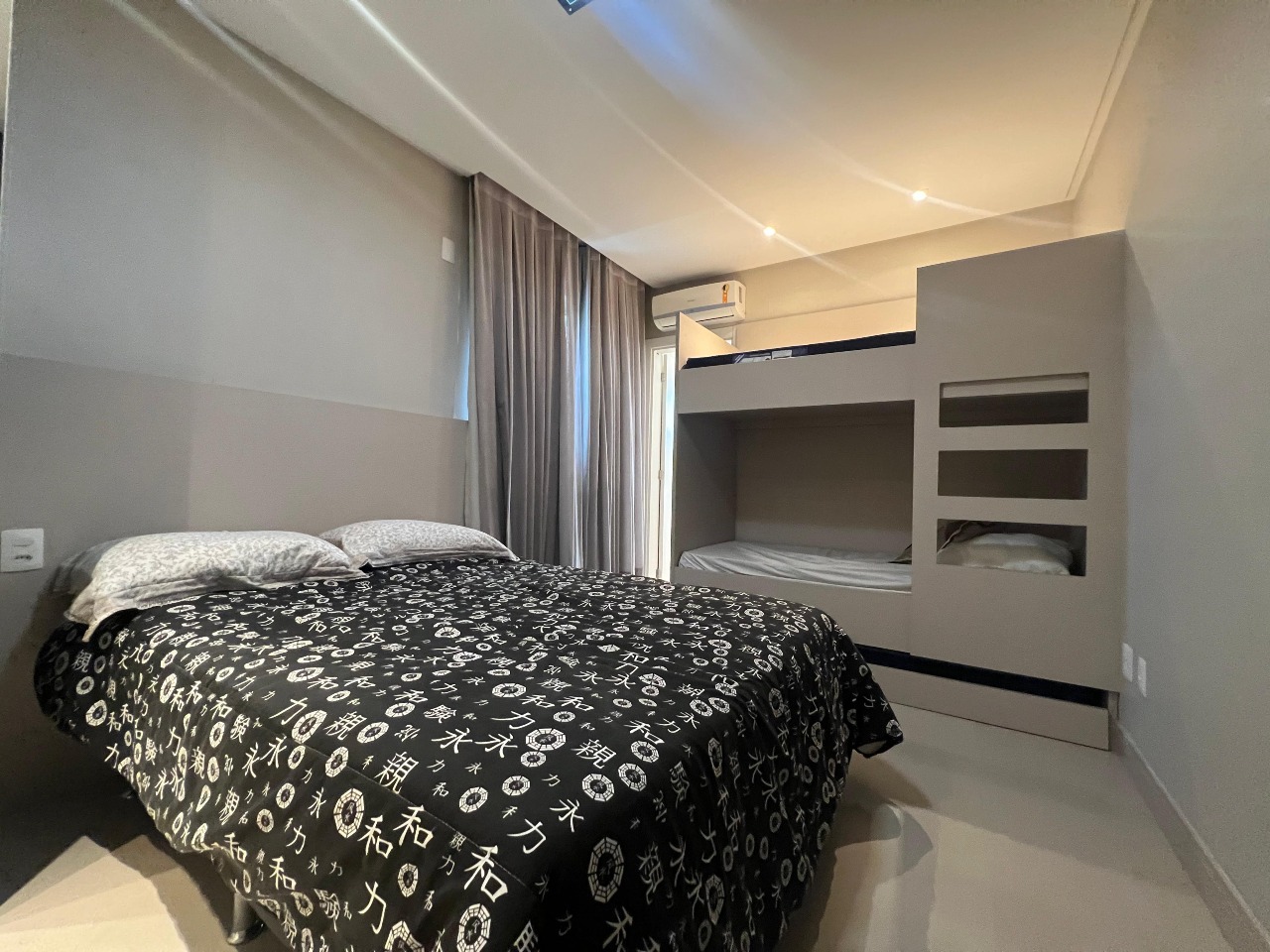 Foto do imóvel Apartamento a venda no Residencial Dom Otavio com 04 Quartos sendo 04 Suites em Itapema Meia Praia, Itapema