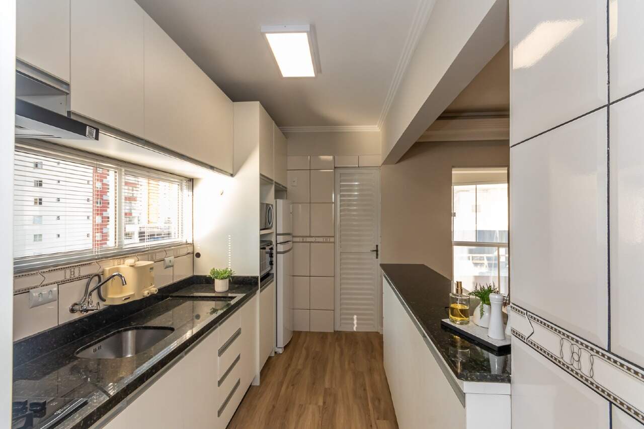 Foto do imóvel Apartamento mobiliado no Centro de Balneário Camboriú – 86m², 3 dormitórios e 2 vagas
