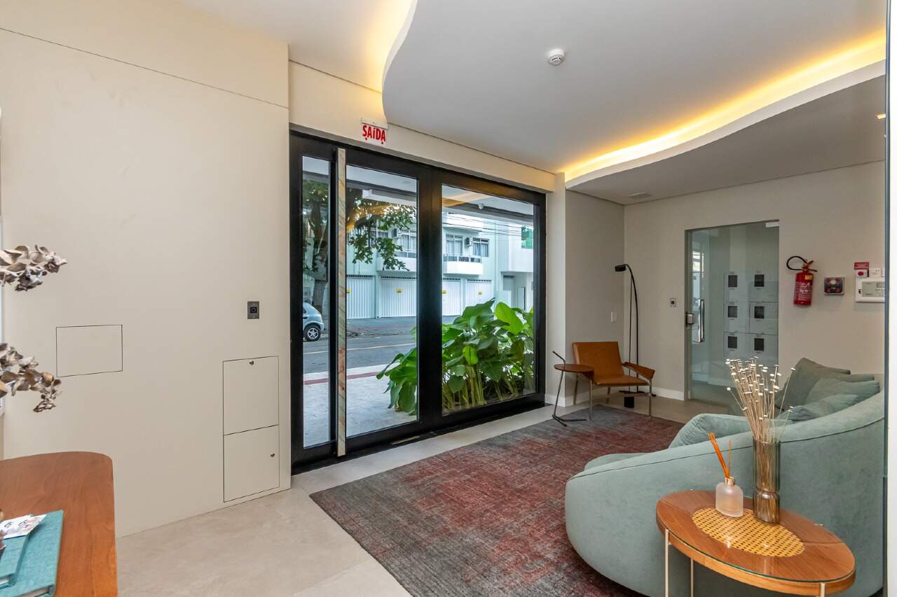 Foto do imóvel Cobertura Duplex Mobiliado com 03 suítes á venda no Edifício Bonne Vie em Balneário Camboriú