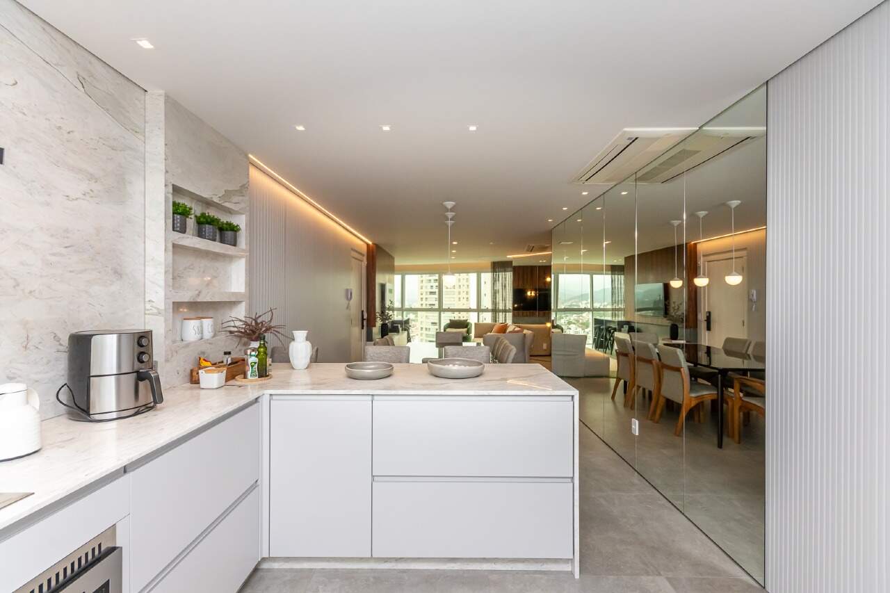 Foto do imóvel Apartamento Mobiliado com 03 suítes no Magnifique Tower em Balneário Camboriú