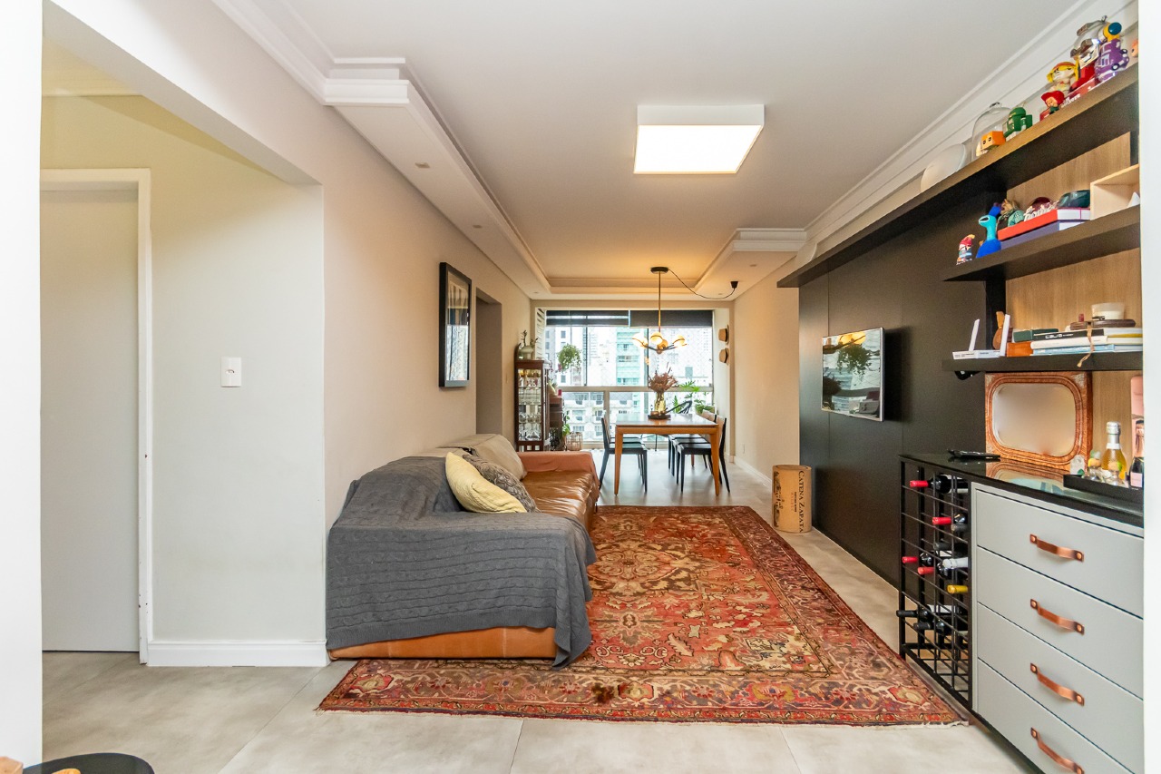 Foto do imóvel Apartamento Mobiliado no Residencial Roma com 3 Dormitórios (1 Suíte) e 1 Vaga na Rua 2300 em Balneário Camboriú