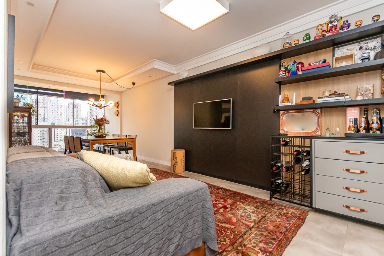 Foto do imóvel Apartamento Mobiliado no Residencial Roma com 3 Dormitórios (1 Suíte) e 1 Vaga na Rua 2300 em Balneário Camboriú