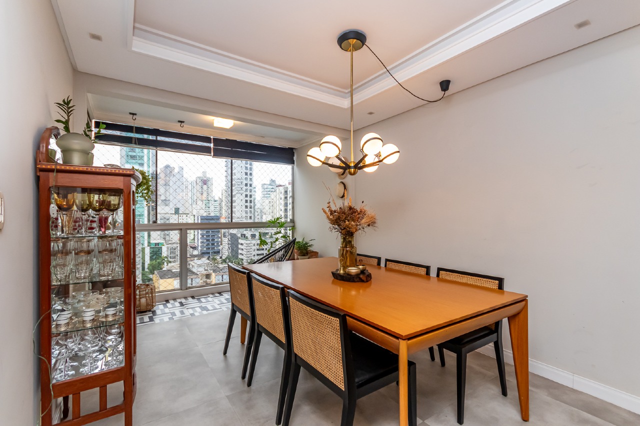 Foto do imóvel Apartamento Mobiliado no Residencial Roma com 3 Dormitórios (1 Suíte) e 1 Vaga na Rua 2300 em Balneário Camboriú