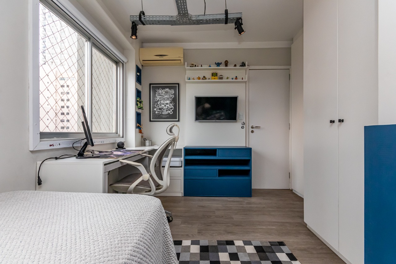 Foto do imóvel Apartamento Mobiliado no Residencial Roma com 3 Dormitórios (1 Suíte) e 1 Vaga na Rua 2300 em Balneário Camboriú