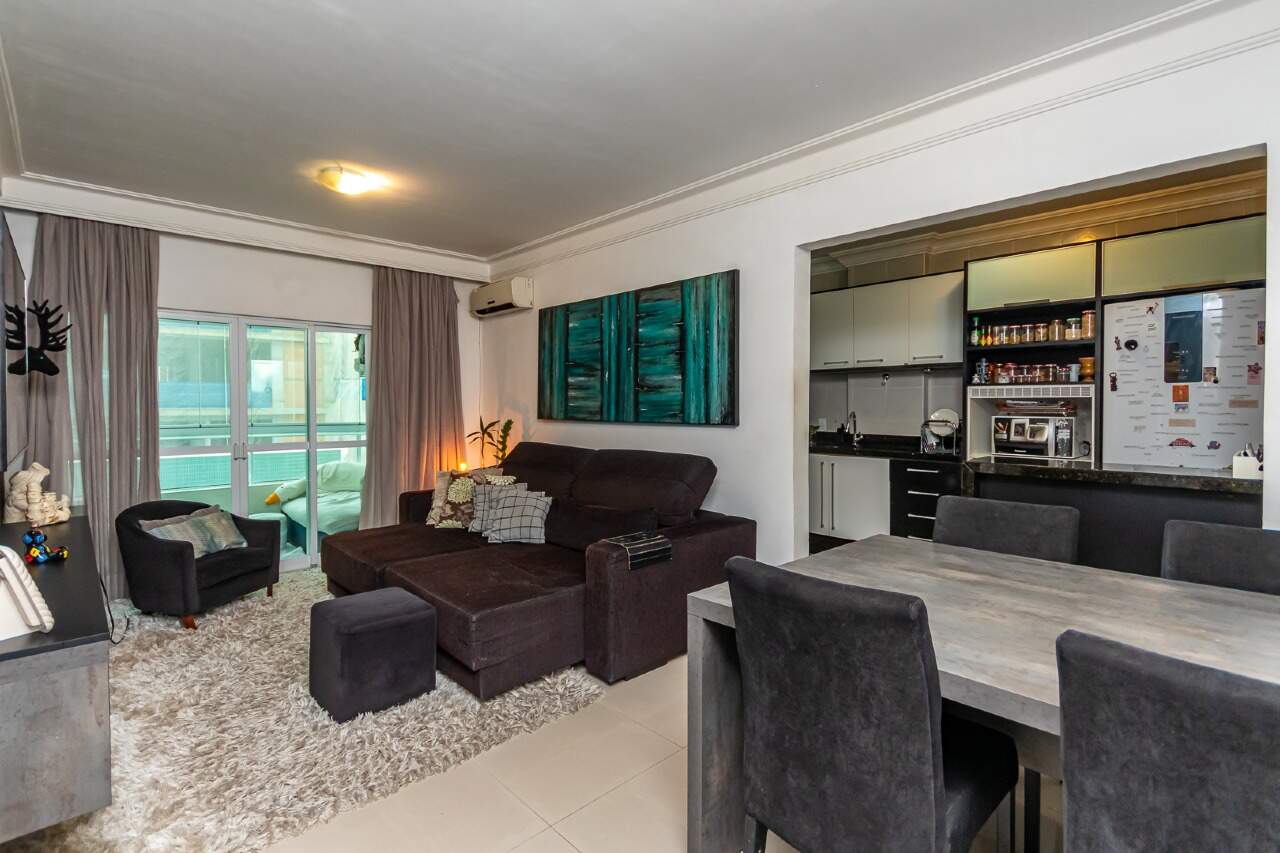 Foto do imóvel Apartamento mobiliado no Golden Tower One, Centro de Balneário Camboriú – 79m²