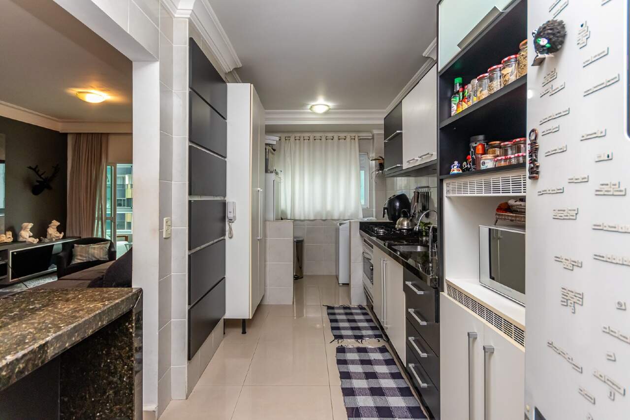 Foto do imóvel Apartamento mobiliado no Golden Tower One, Centro de Balneário Camboriú – 79m²