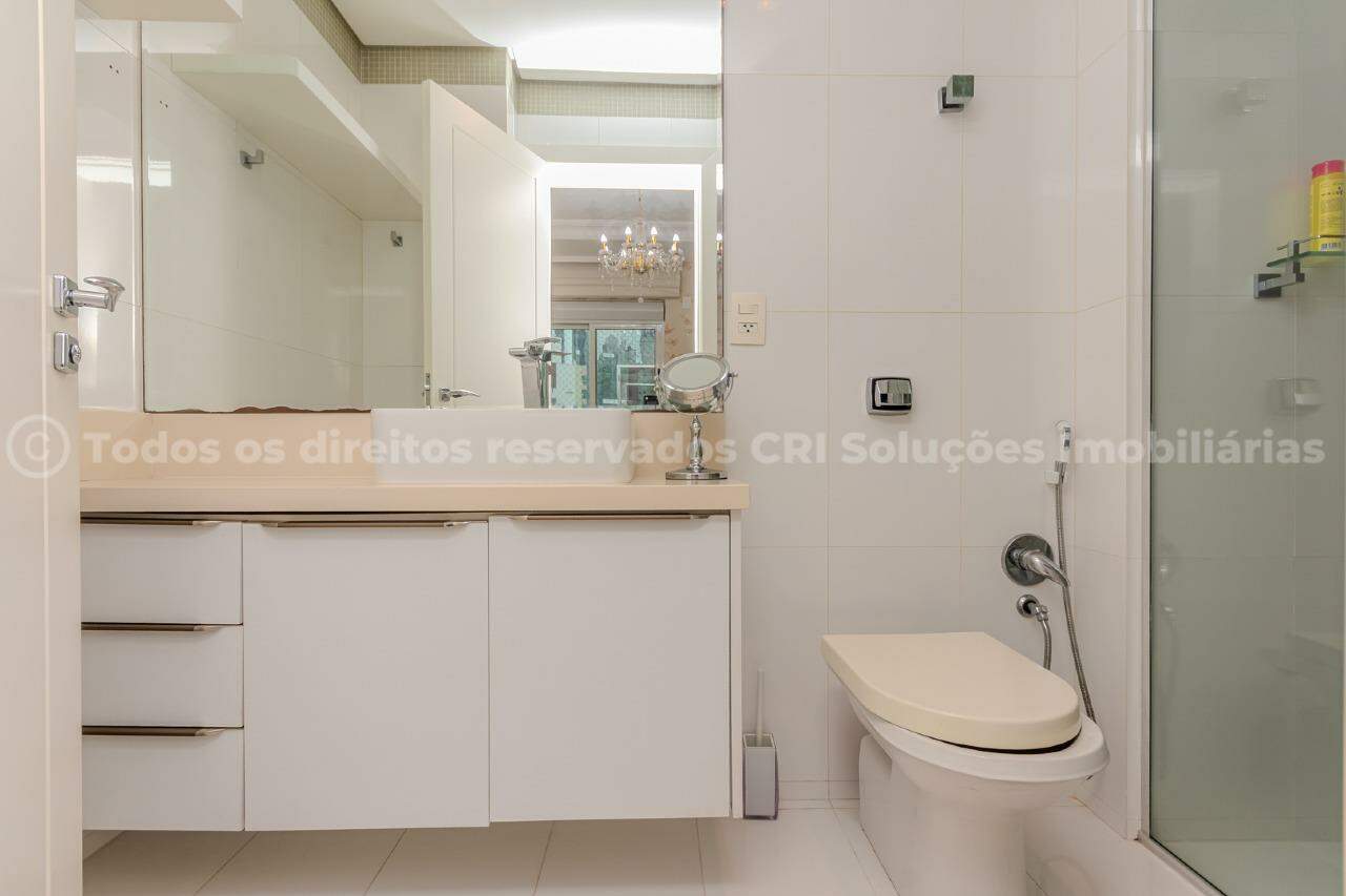 Foto do imóvel Apartamento Mobiliado com 03 suítes á venda no Edifício Alexandria em Balneário Camboriú