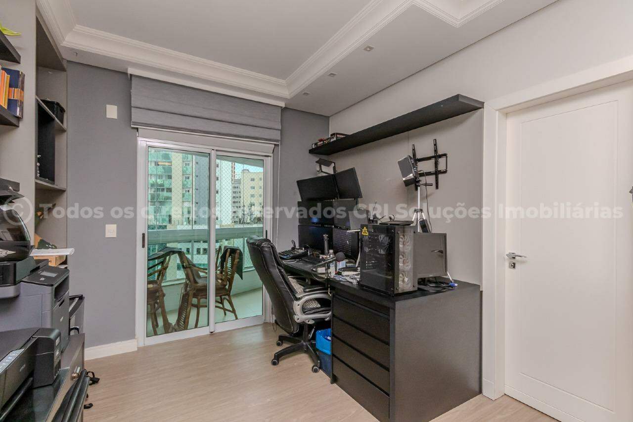Foto do imóvel Apartamento Mobiliado com 03 suítes á venda no Edifício Alexandria em Balneário Camboriú