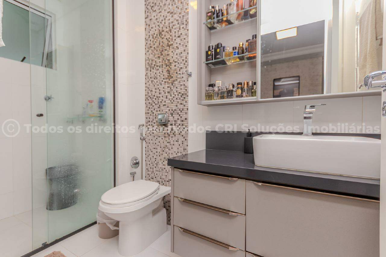 Foto do imóvel Apartamento Mobiliado com 03 suítes á venda no Edifício Alexandria em Balneário Camboriú