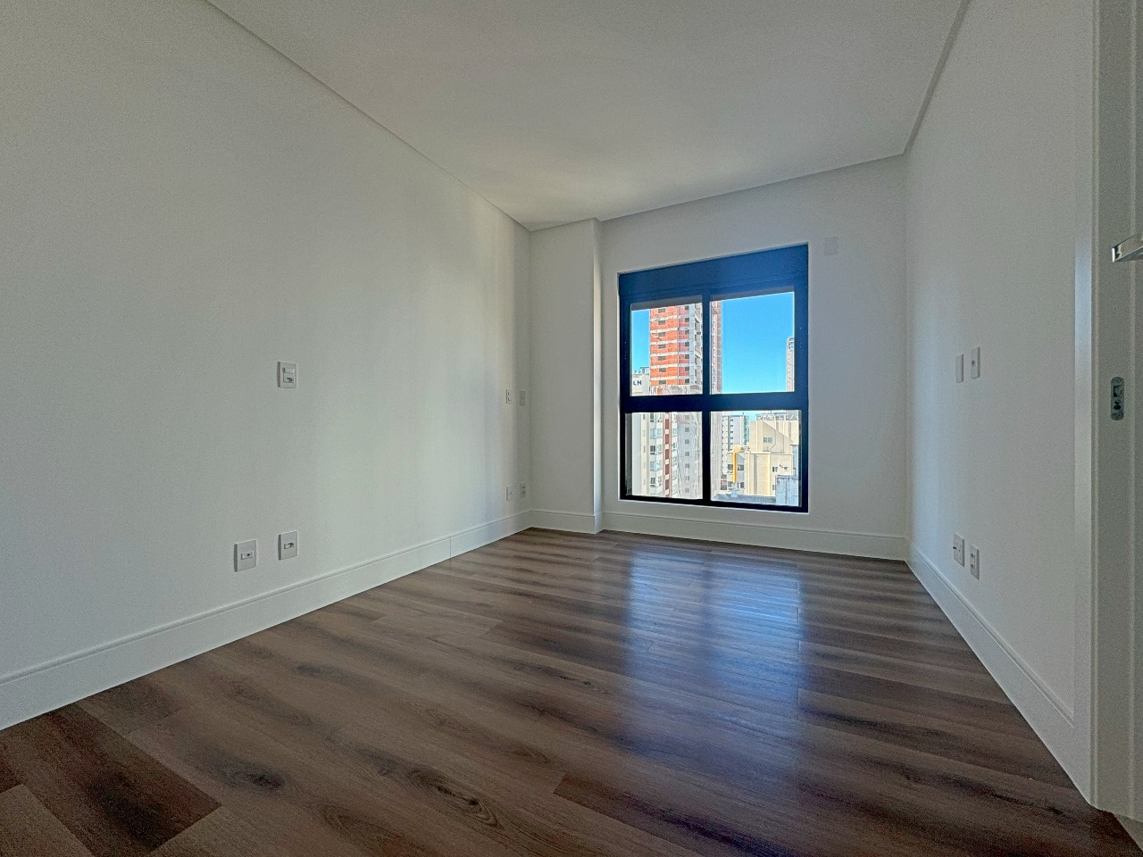 Foto do imóvel Apartamento com 04 suítes no Edifício Rooftop em Balneário Camboriú