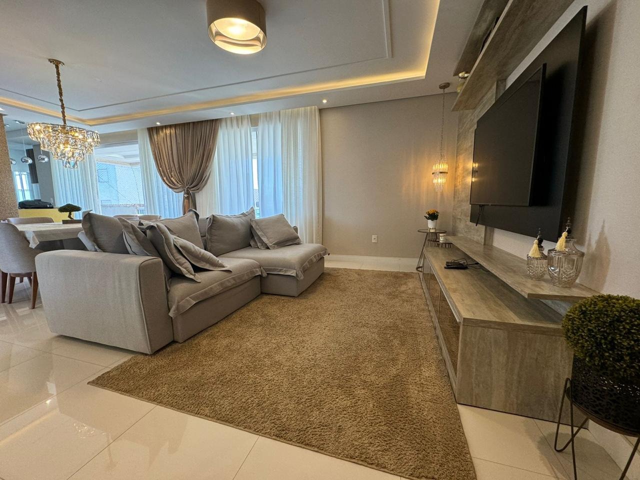 Foto do imóvel Apartamento de 4 Suítes no Mount Sinai Residence Meia Praia Itapema