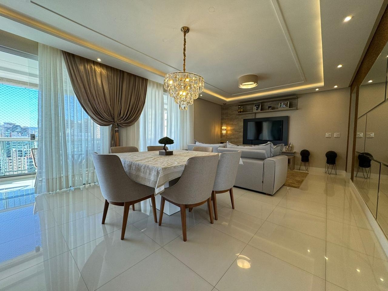 Foto do imóvel Apartamento de 4 Suítes no Mount Sinai Residence Meia Praia Itapema