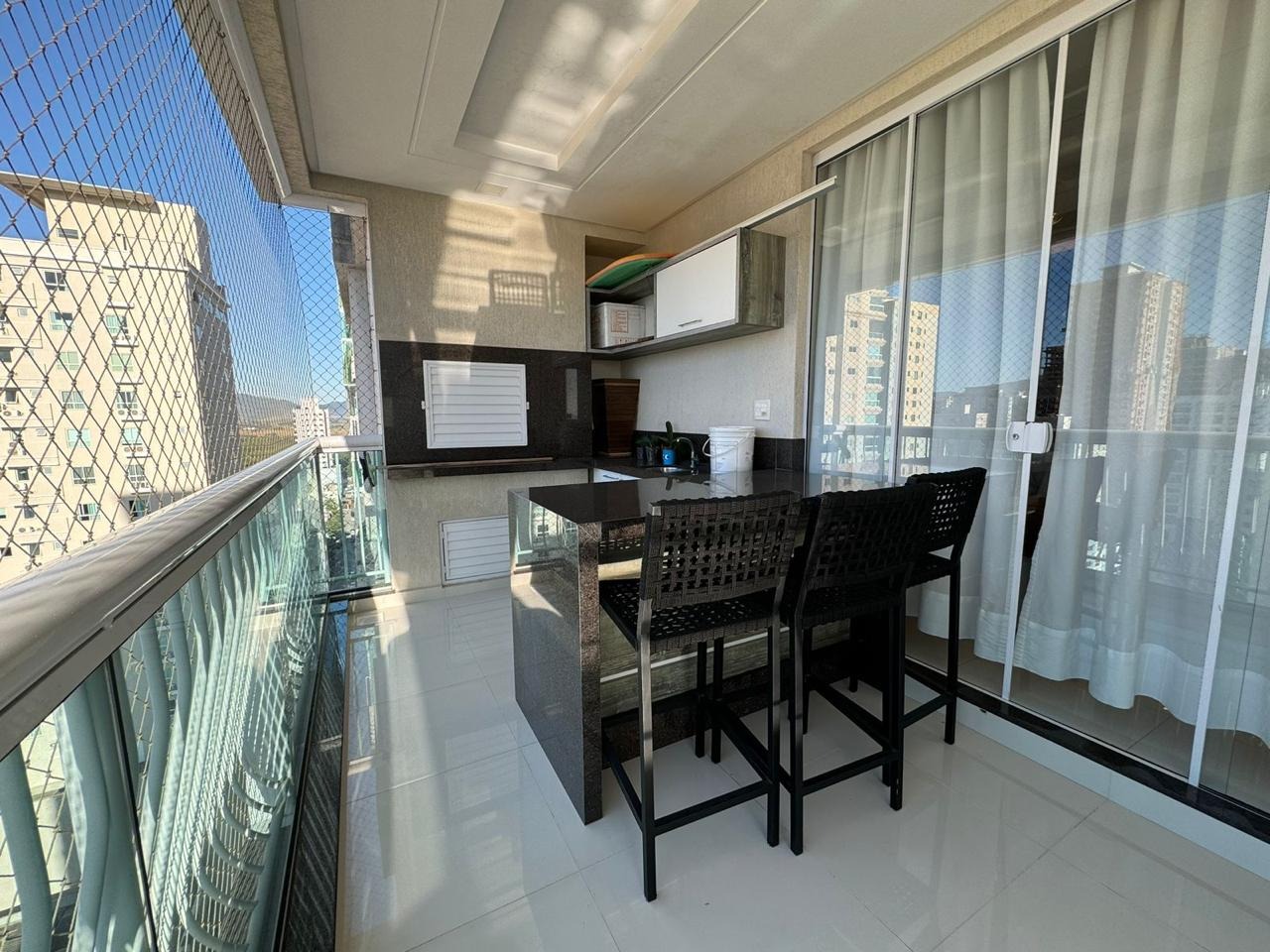 Foto do imóvel Apartamento de 4 Suítes no Mount Sinai Residence Meia Praia Itapema