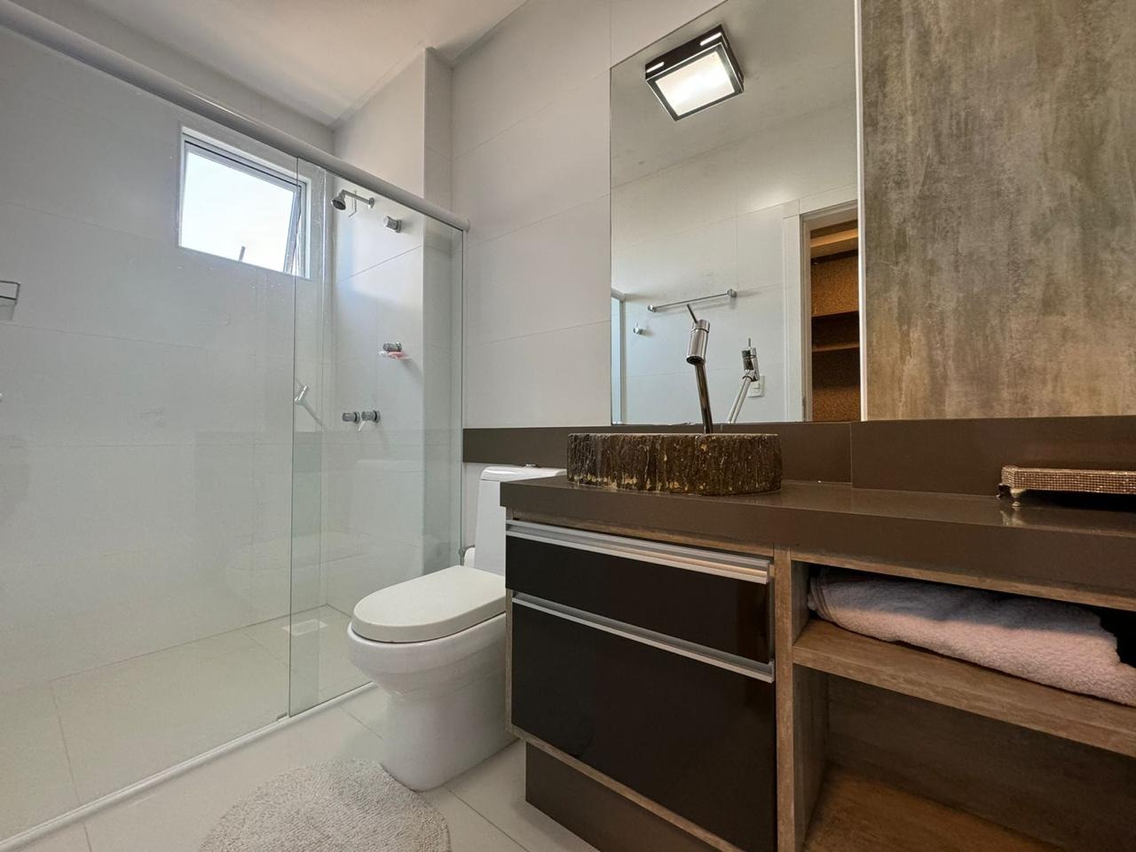 Foto do imóvel Apartamento de 4 Suítes no Mount Sinai Residence Meia Praia Itapema