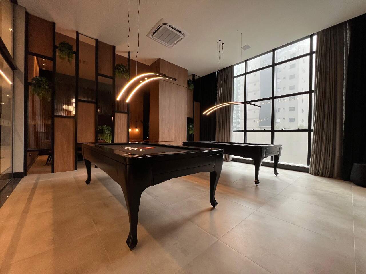 Foto do imóvel Apartamento com 4 Suítes no Edifício Times Square em Meia Praia