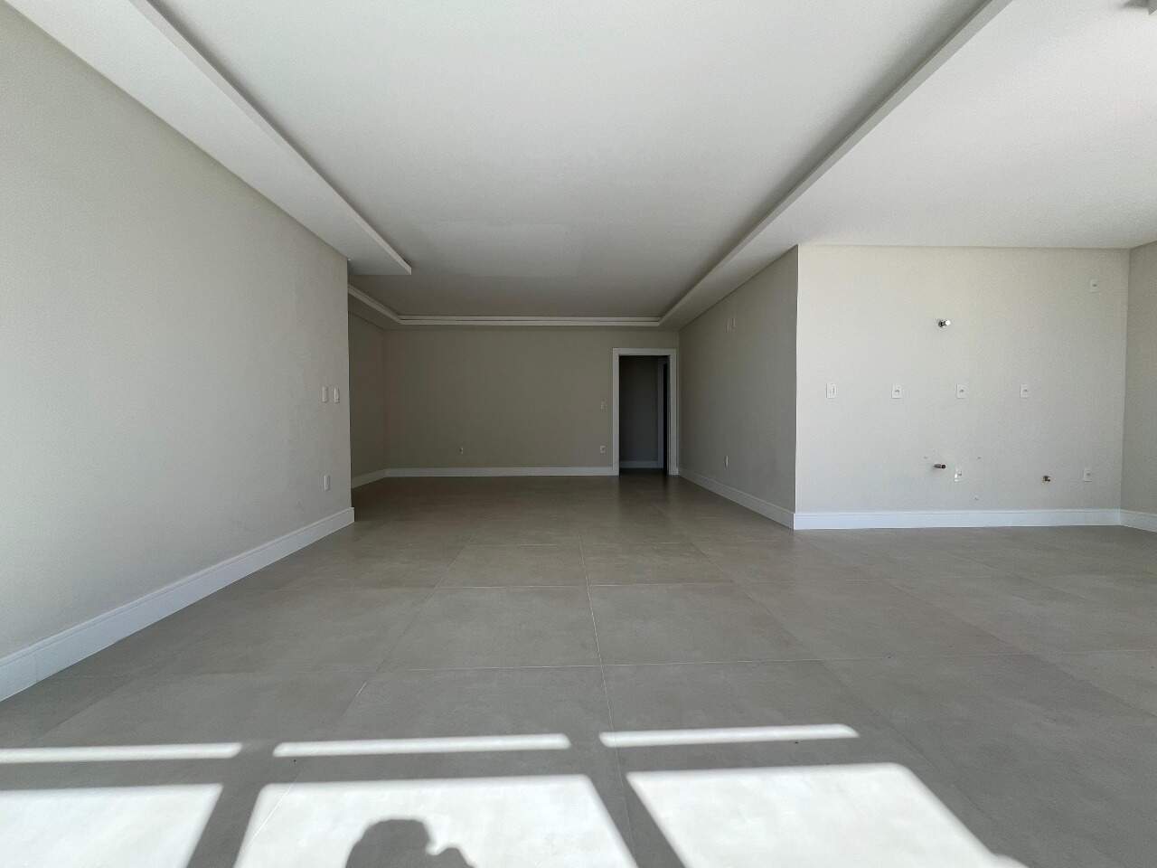 Foto do imóvel Apartamento com 4 Suítes no Edifício Times Square em Meia Praia