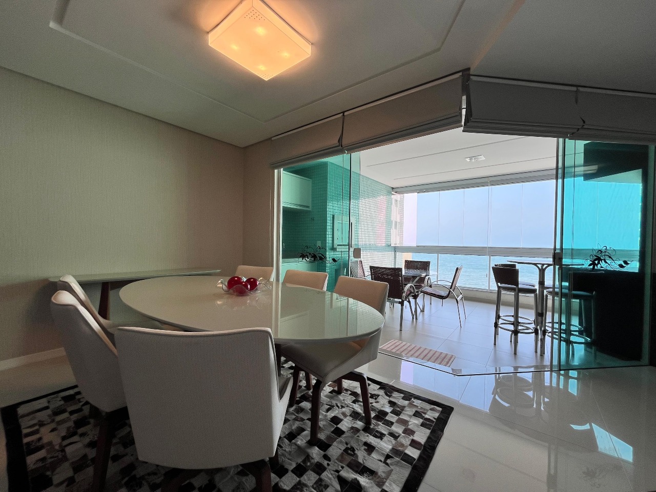 Foto do imóvel Apartamento de 4 Suítes no Bella Vita Meia Praia Itapema