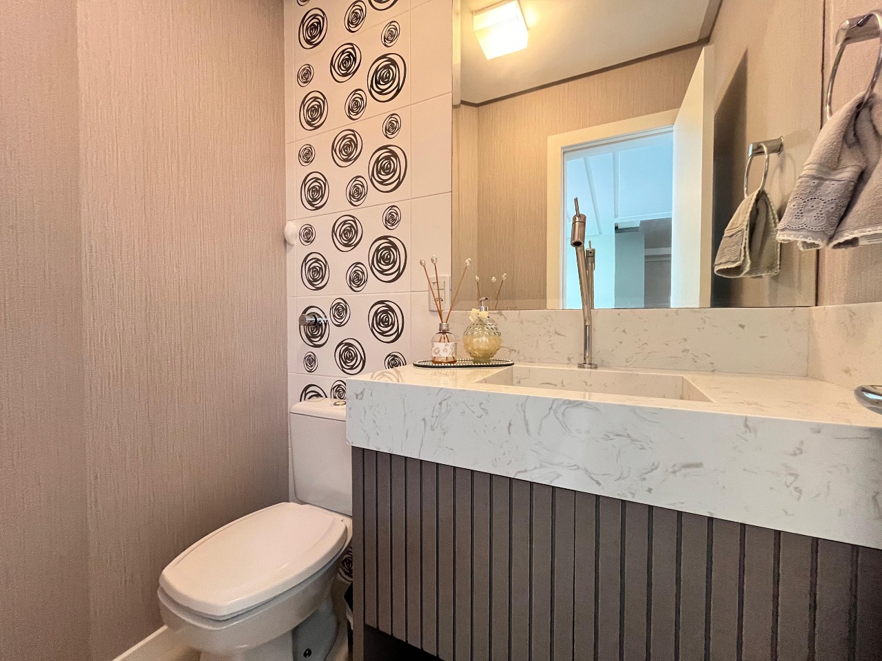 Foto do imóvel Apartamento de 4 Suítes no Bella Vita Meia Praia Itapema