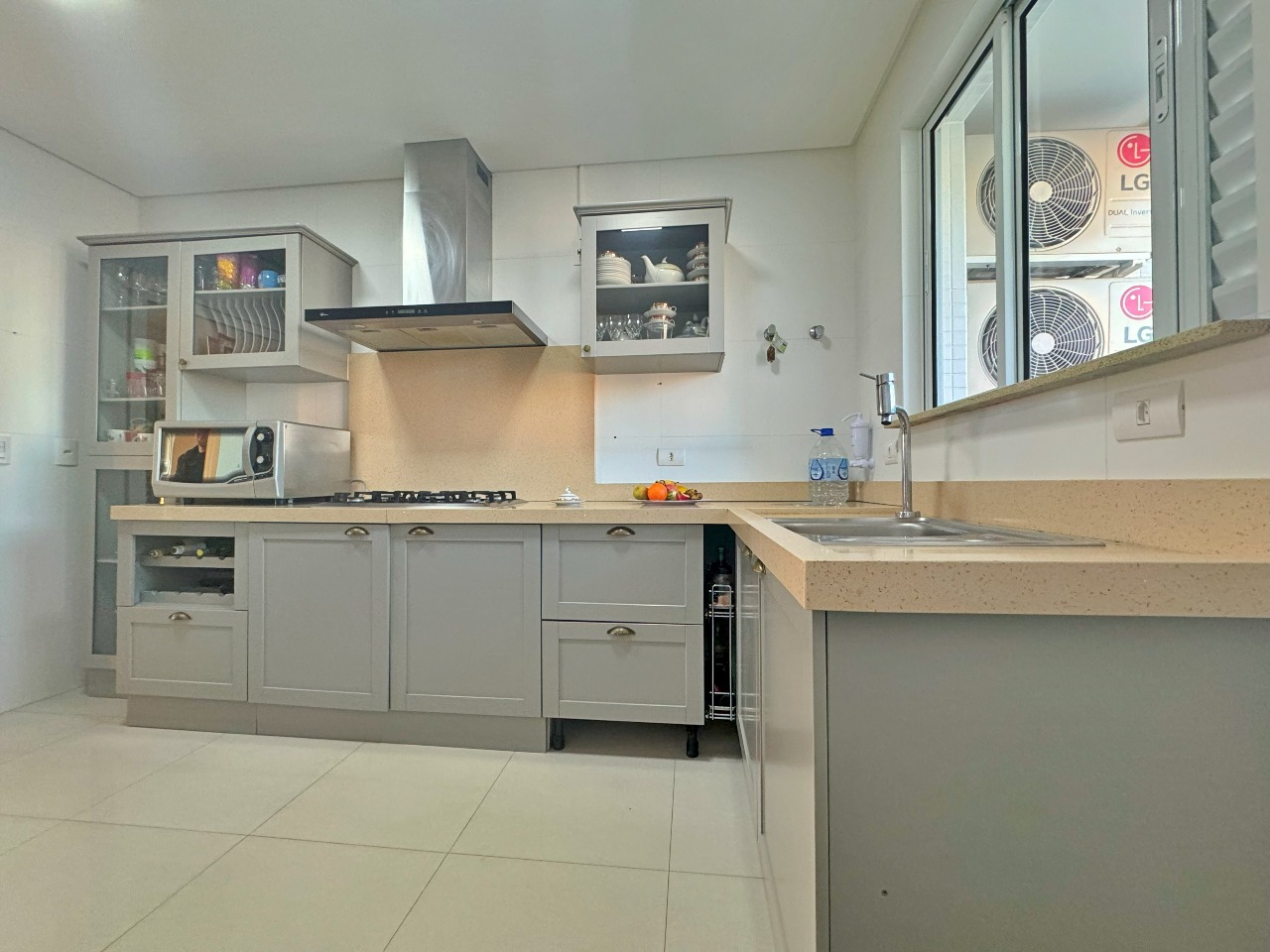 Foto do imóvel Apartamento 3 Suítes Mobiliado à Venda no Edifício Royalton – Balneário Camboriú