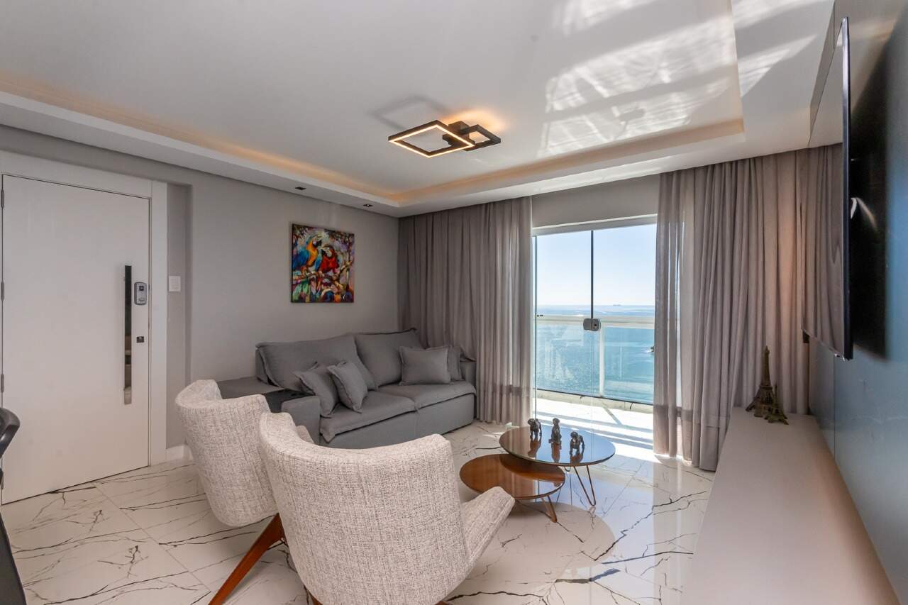 Foto do imóvel Apartamento 4 dormitórios no Edifício Imperatriz na Avenida Atlântica Balneário Camboriú