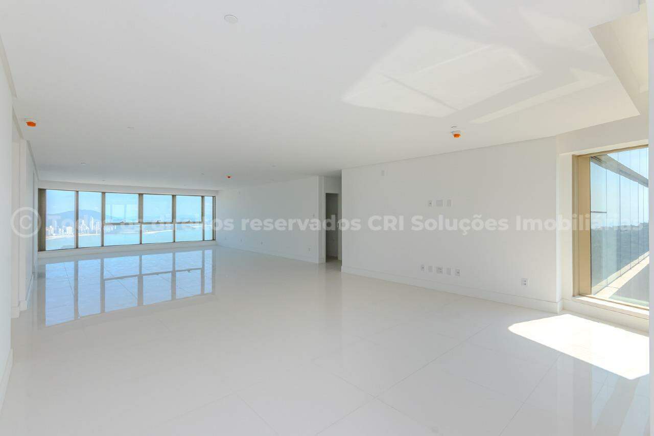 Foto do imóvel Apartamento no Yachthouse com 6 suítes, 8 banheiros e 6 vagas – Balneário Camboriú