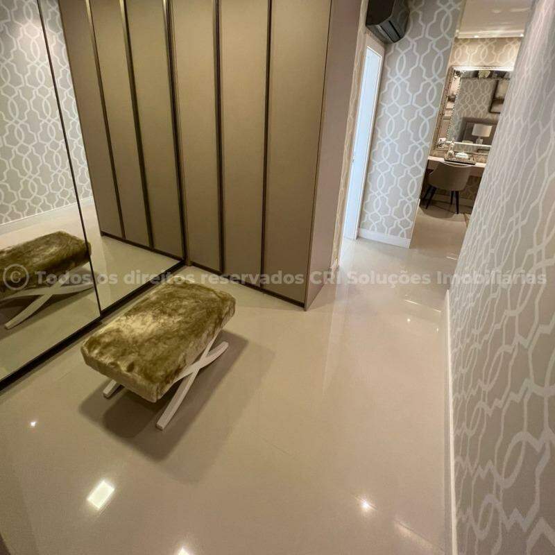 Foto do imóvel Apartamento á venda com 4 suítes e 3 vagas de garagem no Baturité na Barra Sul de Balneário Camboriú