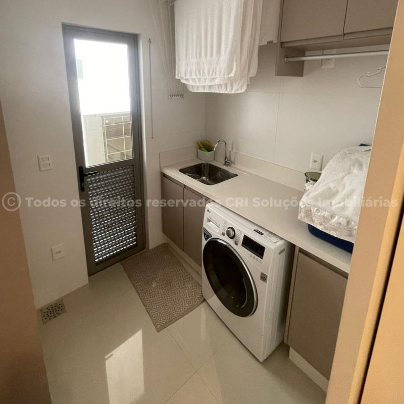 Foto do imóvel Apartamento á venda com 4 suítes e 3 vagas de garagem no Baturité na Barra Sul de Balneário Camboriú