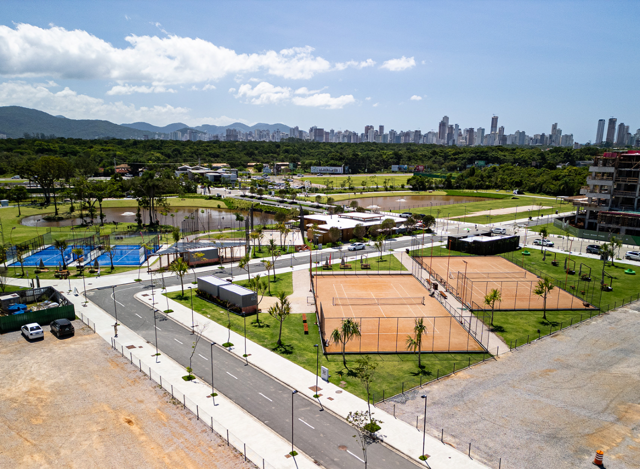 Foto do imóvel Terreno à Venda no VivaPark Porto Belo no Primeiro Bairro Parque do Brasil