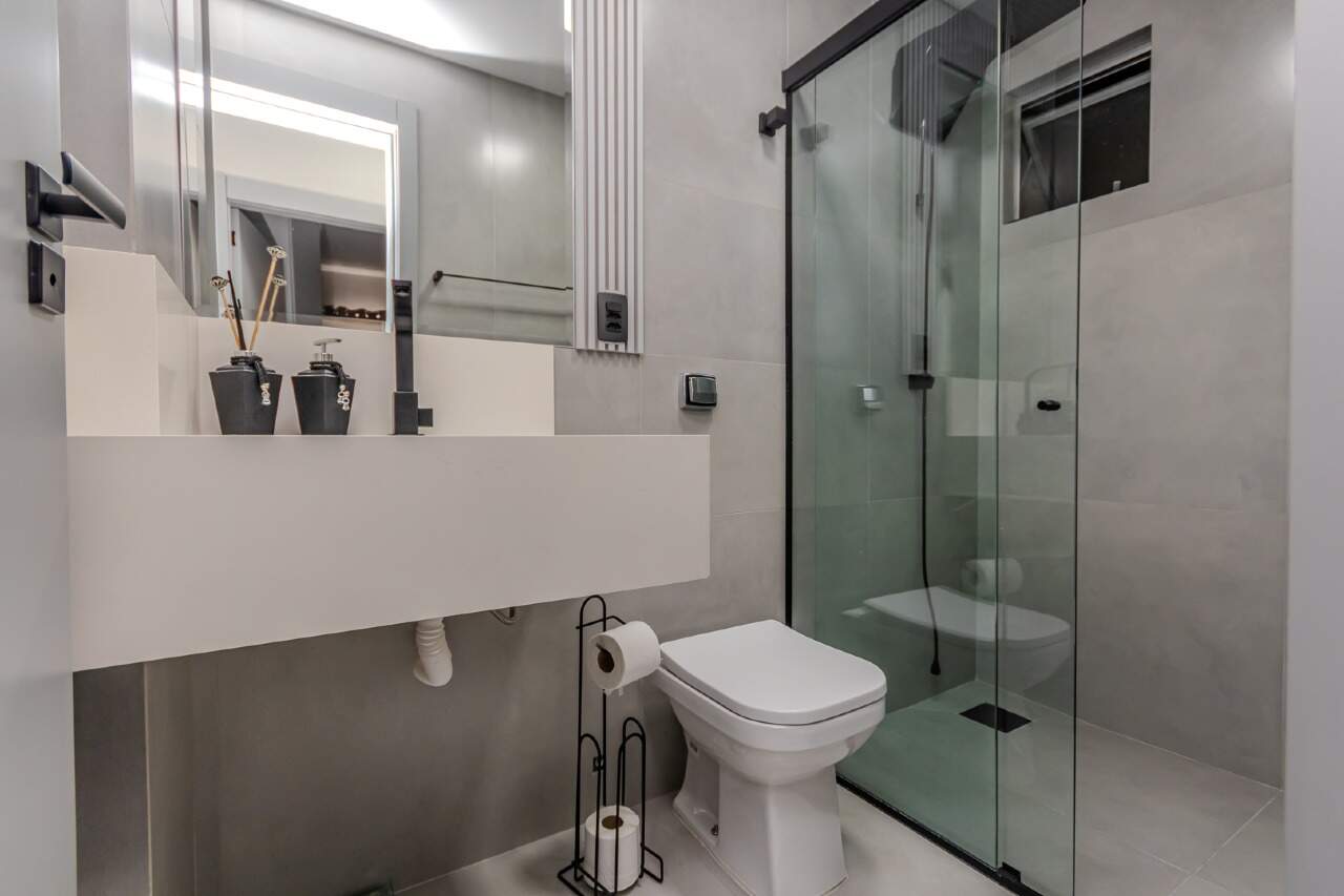 Foto do imóvel Apartamento no Edifício Maria Carolina com 2 dormitórios no Centro de Balneário Camboriú
