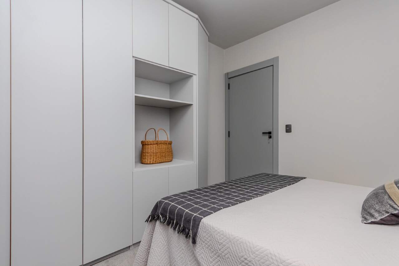 Foto do imóvel Apartamento no Edifício Maria Carolina com 2 dormitórios no Centro de Balneário Camboriú