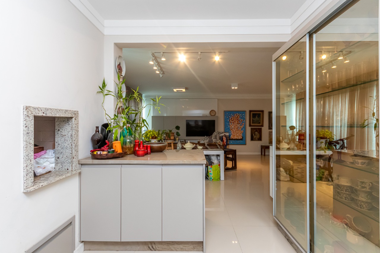 Foto do imóvel Apartamento com 03 dormitórios no Roverè Della Luna em Balneário Camboriú