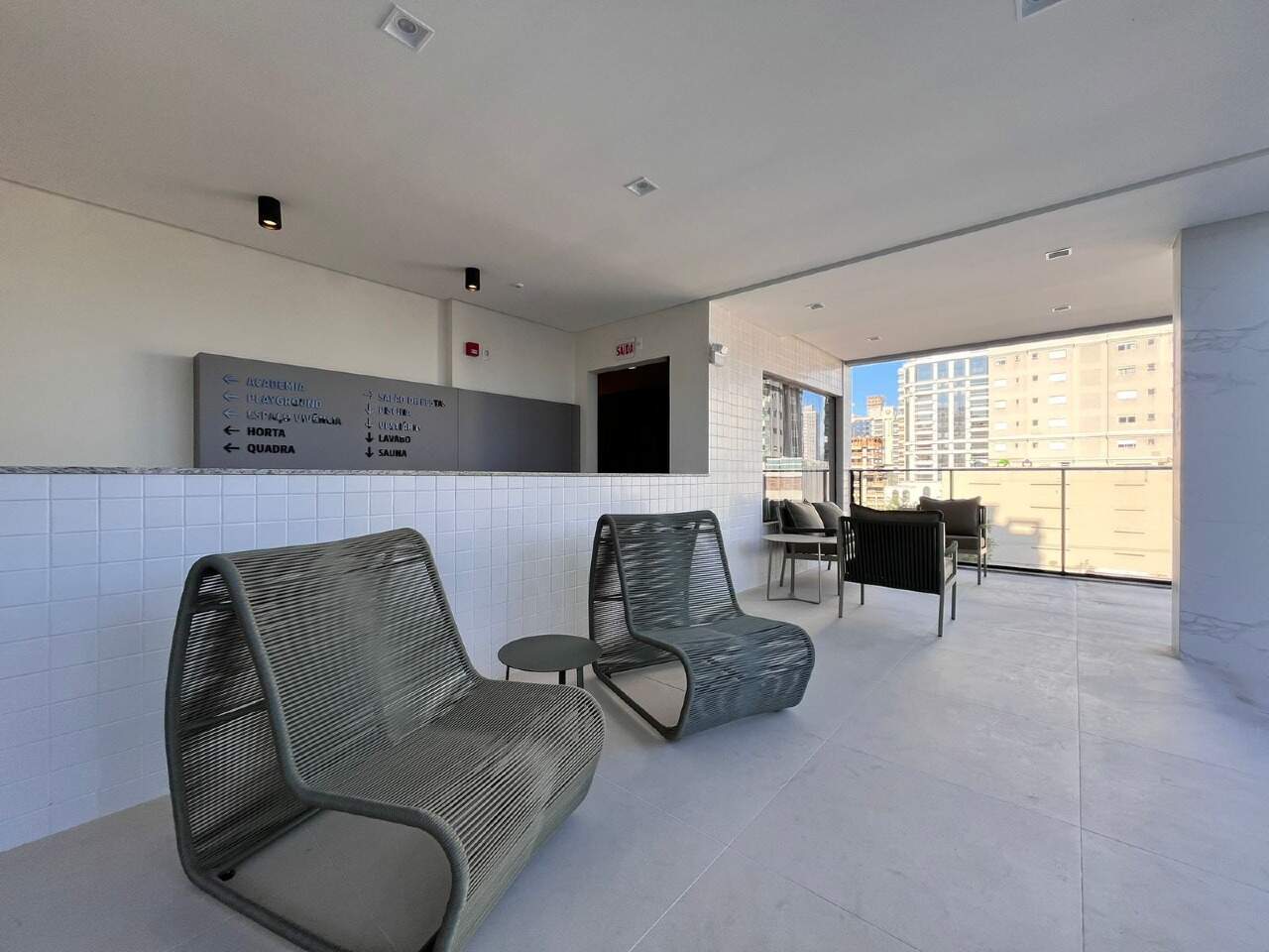 Foto do imóvel Apartamento de 3 Suítes no Ilha de Creta Meia Praia Itapema