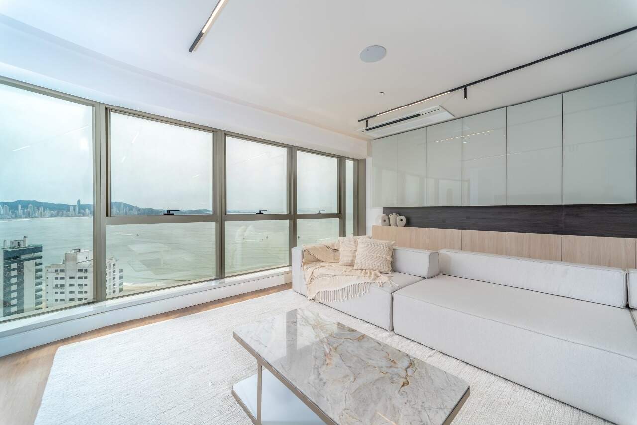Apartamento com 4 Suítes no Yachthouse by Pininfarina na Barra Sul em Balneário Camboriú