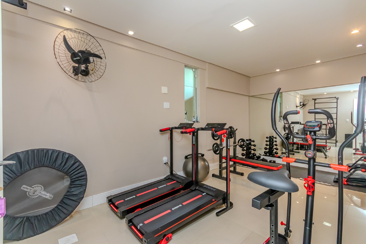 Foto do imóvel Apartamento mobiliado com 4 dormitórios no Edifício Solar di Veneza, Bairro Pioneiros, Balneário Camboriú