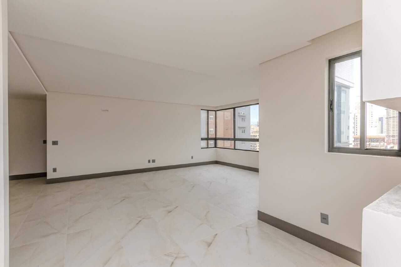 Foto do imóvel Apartamento com 03 Dormitórios no Edifício Green Ocean em Balneário Camboriú