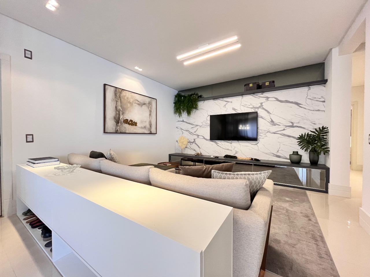 Foto do imóvel Apartamento 4 Suítes no Edifício Milano Meia Praia Itapema