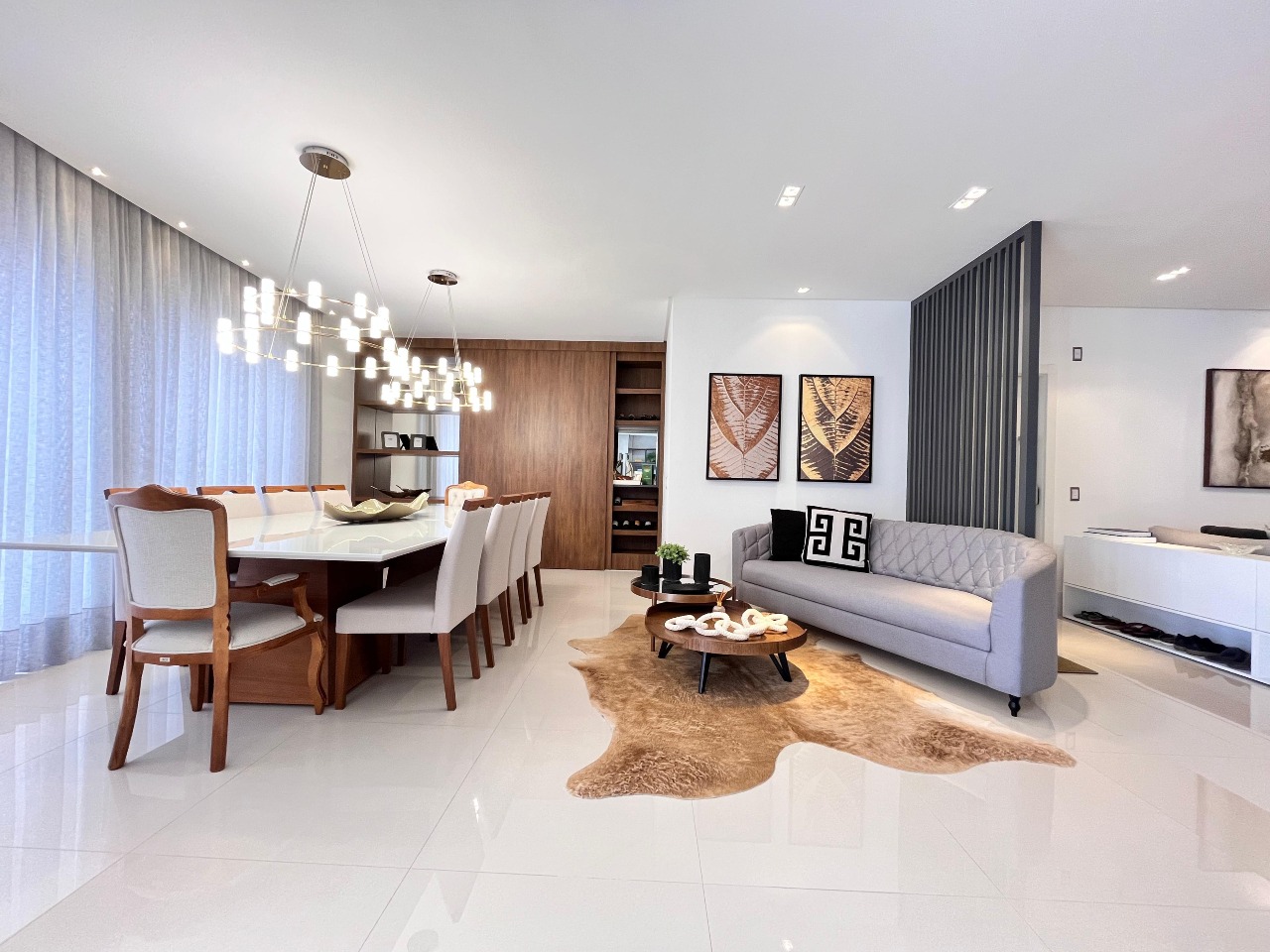 Foto do imóvel Apartamento 4 Suítes no Edifício Milano Meia Praia Itapema