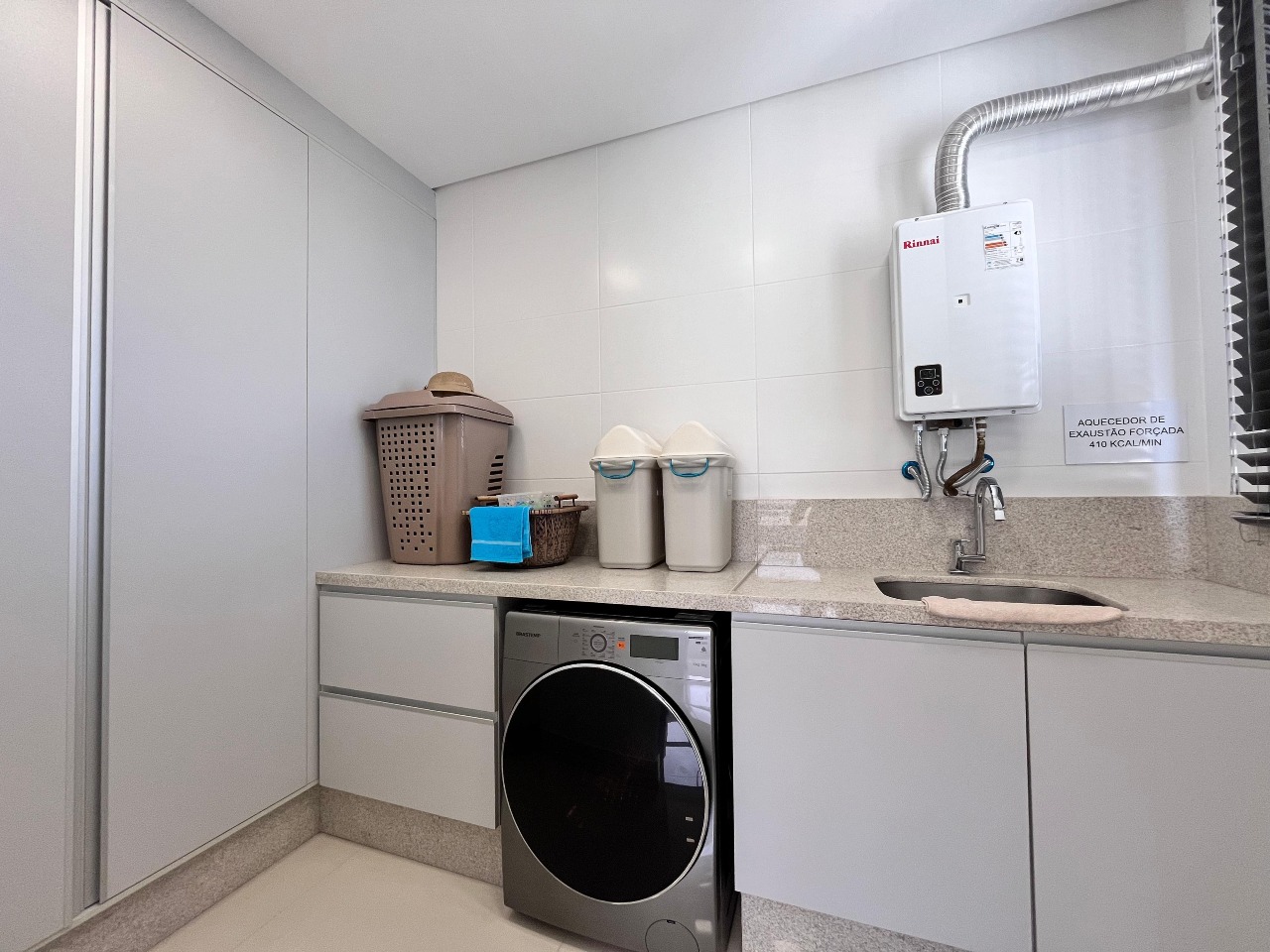 Foto do imóvel Apartamento 4 Suítes no Edifício Milano Meia Praia Itapema