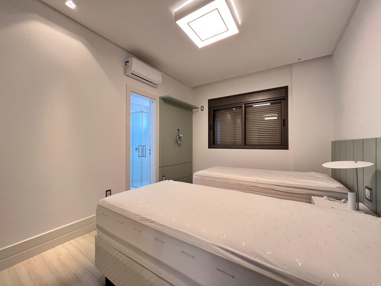 Foto do imóvel Apartamento 4 Suítes no Edifício Milano Meia Praia Itapema