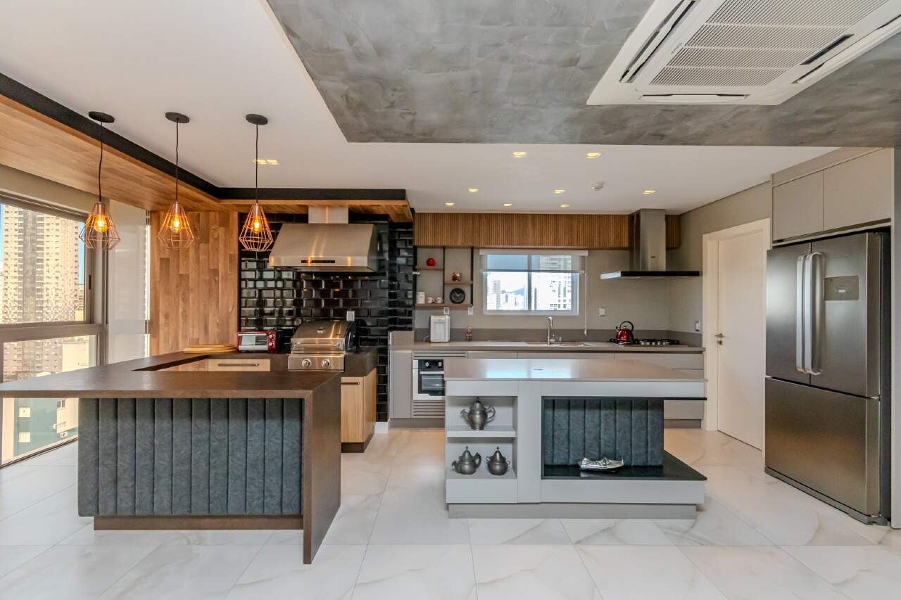 Foto do imóvel Apartamento Mobiliado com 03 Suítes á venda no Edifício Ocean Breeze em Balneário Camboriú