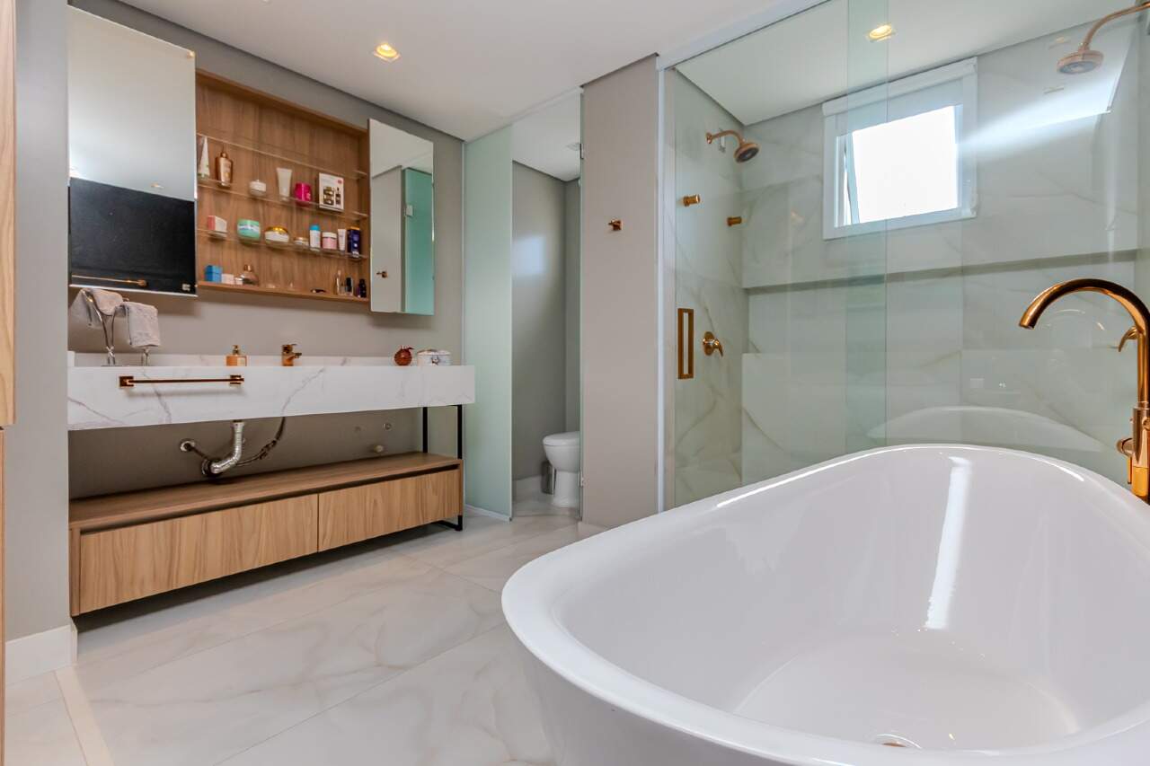 Foto do imóvel Apartamento Mobiliado com 03 Suítes á venda no Edifício Ocean Breeze em Balneário Camboriú