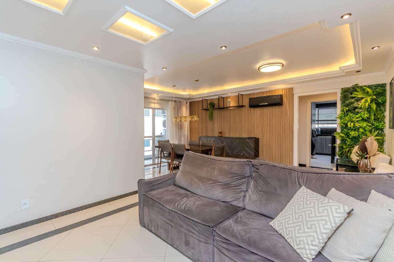 Foto do imóvel Apartamento á venda com 03 Dormitórios no Edifício Mayara em Balneário Camboriú