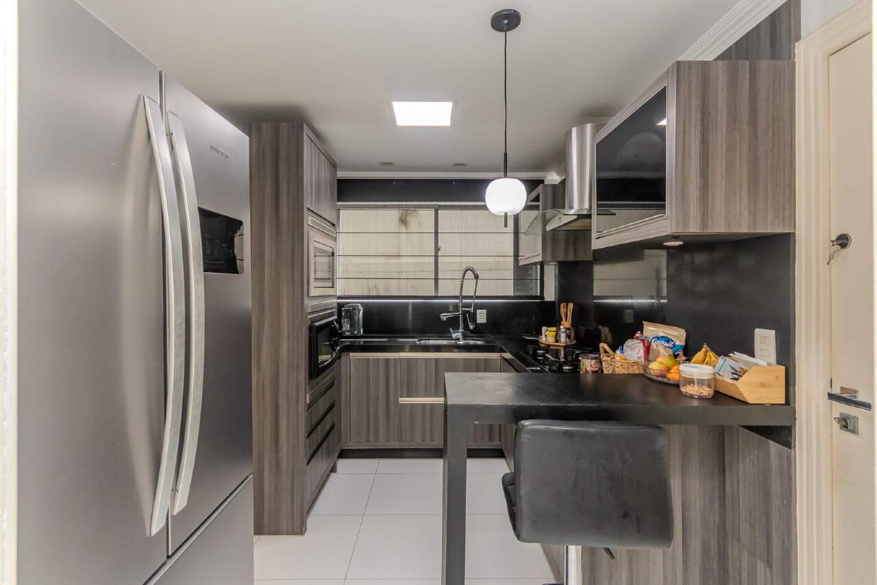 Foto do imóvel Apartamento á venda com 03 Dormitórios no Edifício Mayara em Balneário Camboriú